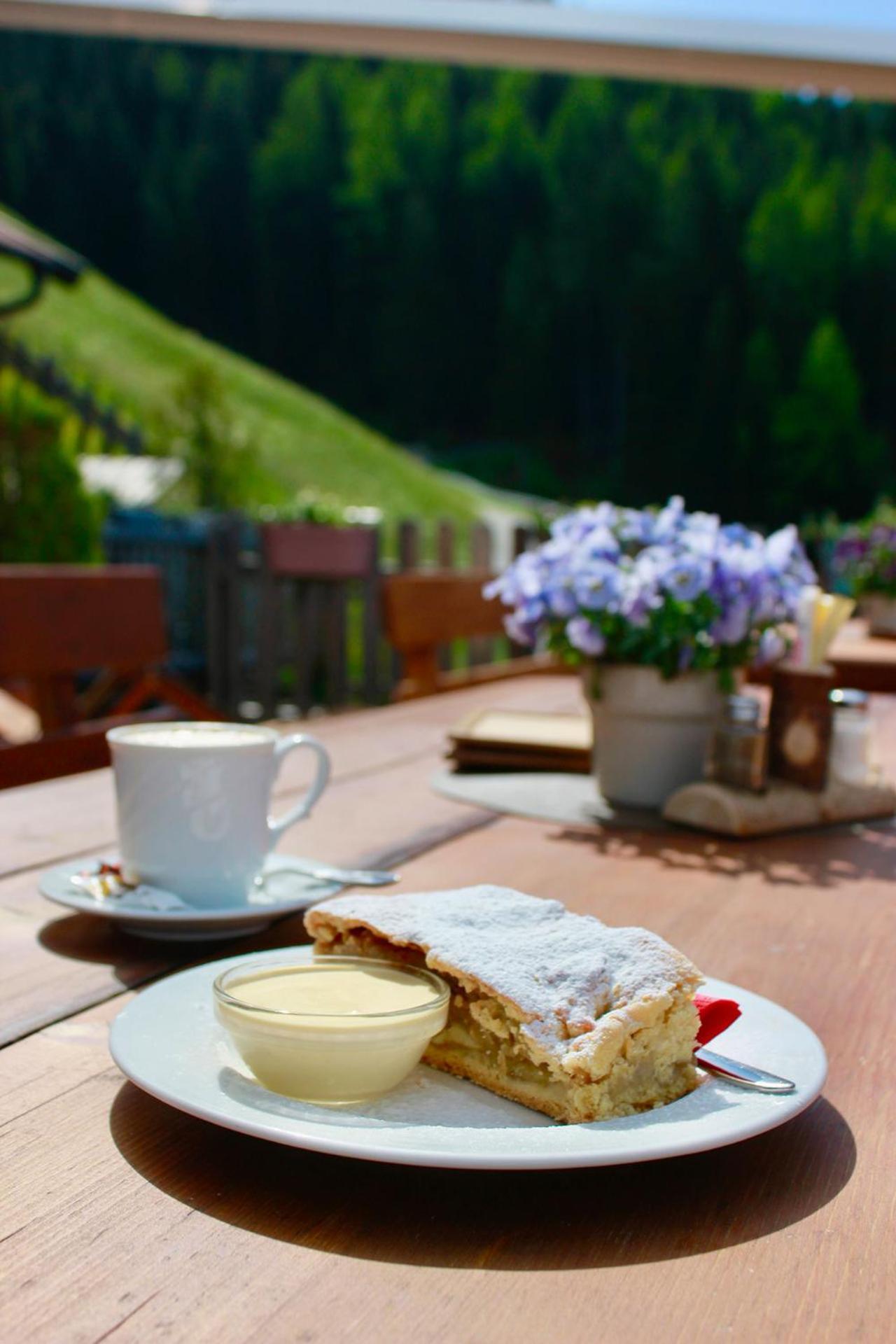 Gasthaus Oberkirn Schenna Exterior foto